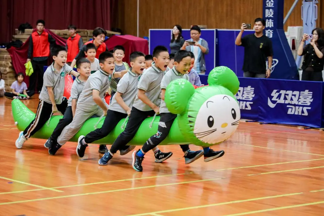 绘成一幅生 绘成一幅生