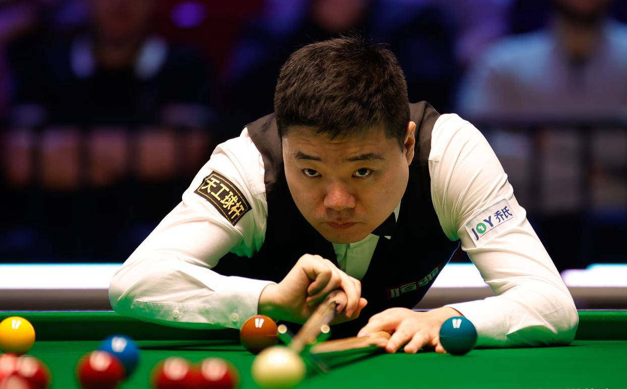 威廉姆斯与, 所恢复, 马克 威廉姆斯与, 所恢复, 马克