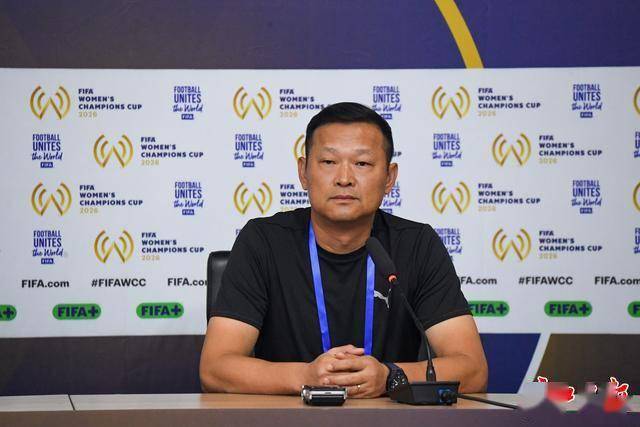 部冠军之间, 三个席位分 部冠军之间, 三个席位分